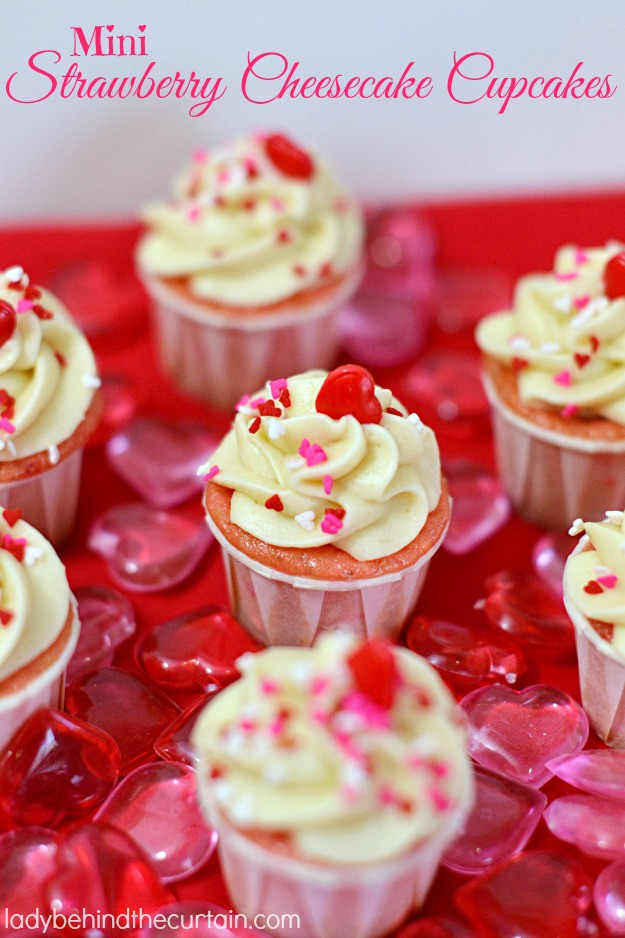 Mini Cheesecake Cupcakes
 mini cheesecake cupcakes