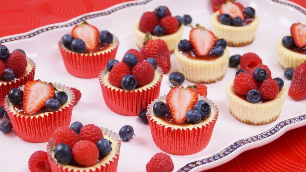 Mini Cheesecake Cupcakes
 Mini Cheesecakes