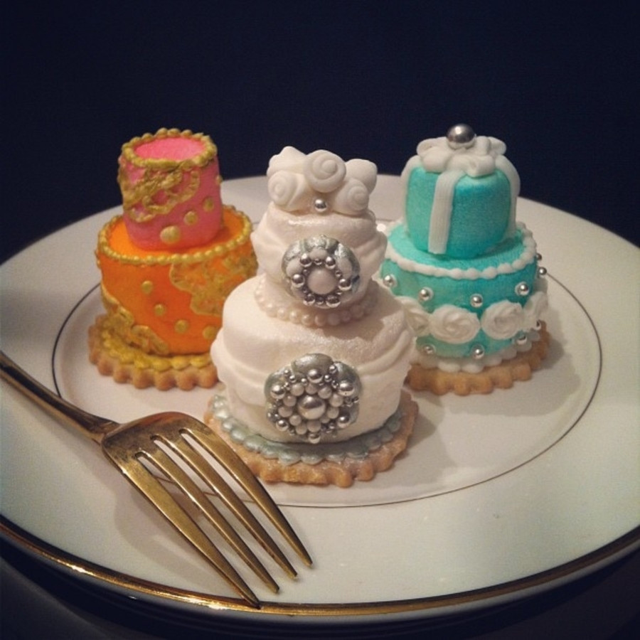 Mini Wedding Cakes
 Mini Wedding Cake Tiers Made With Marshmallows