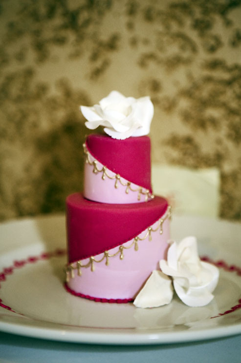 Mini Wedding Cakes
 Top 20 Cutest and Super Lovely Mini Wedding Cakes Page