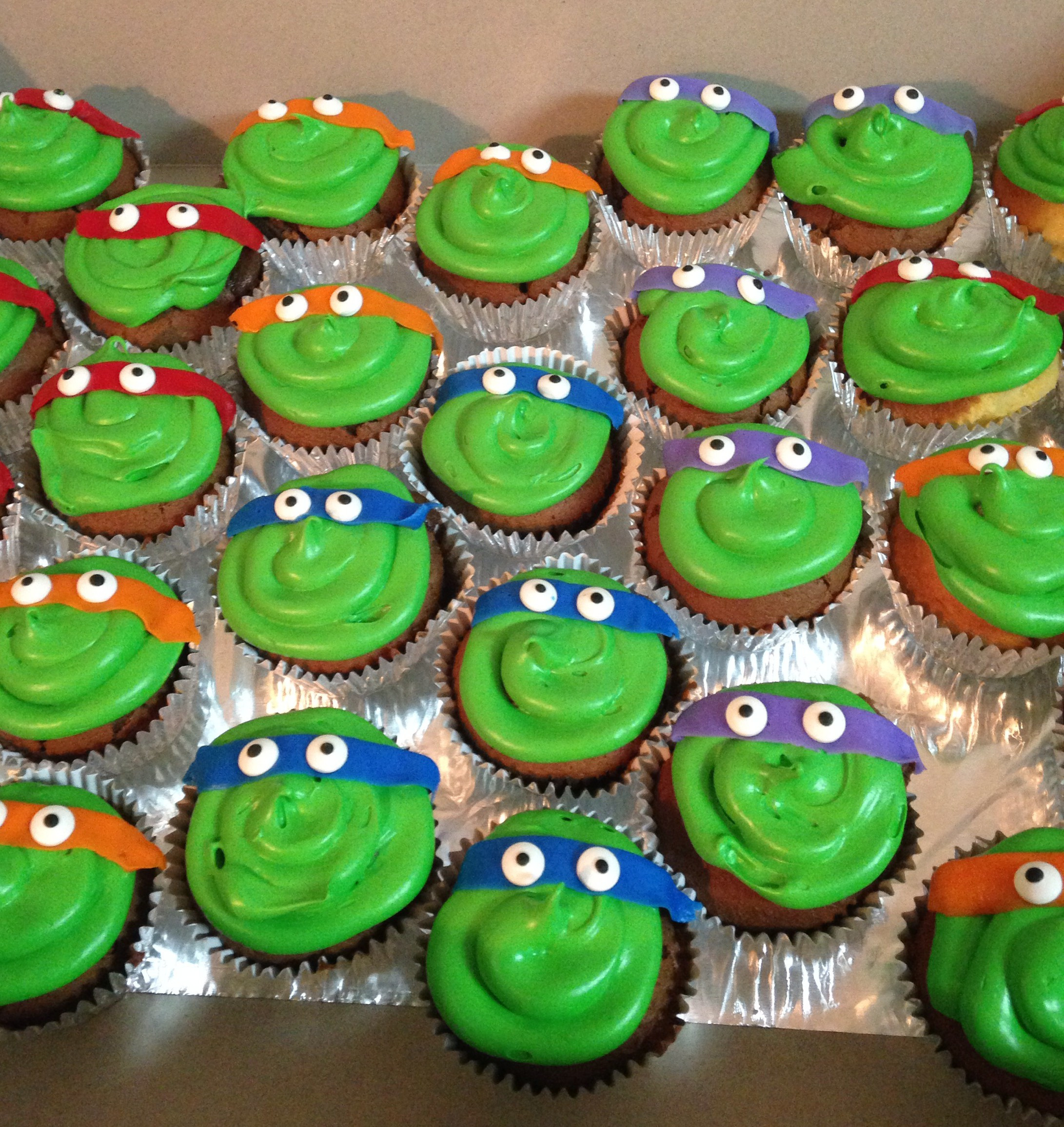 Ninja Turtle Cupcakes
 Easy Ninja Turtle Cupcakes