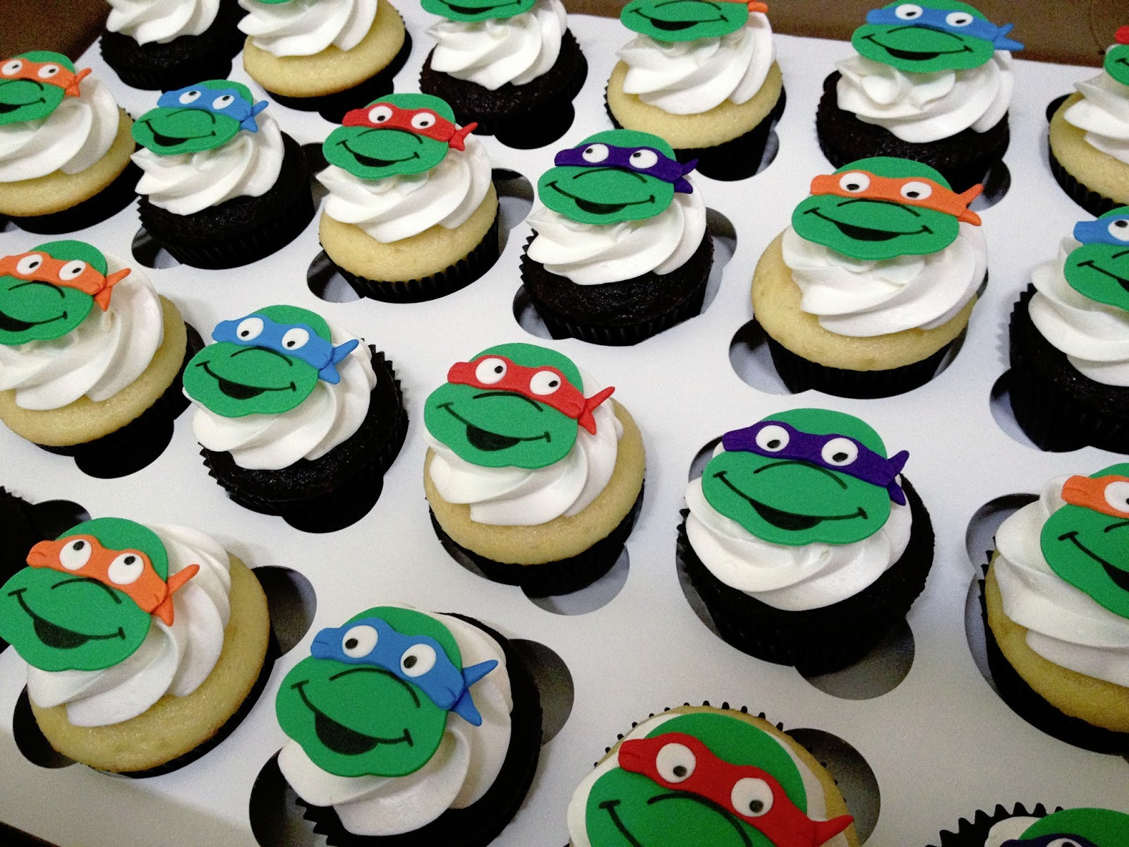 Ninja Turtle Cupcakes
 Emily s Delights Teenage Mutant Ninja Turtle Cupcakes