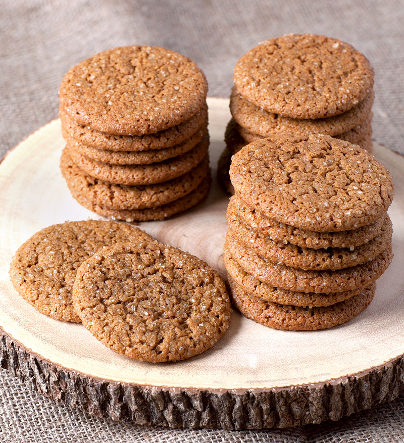 Old Fashioned Molasses Cookies
 Chewy Old Fashioned Molasses Cookies