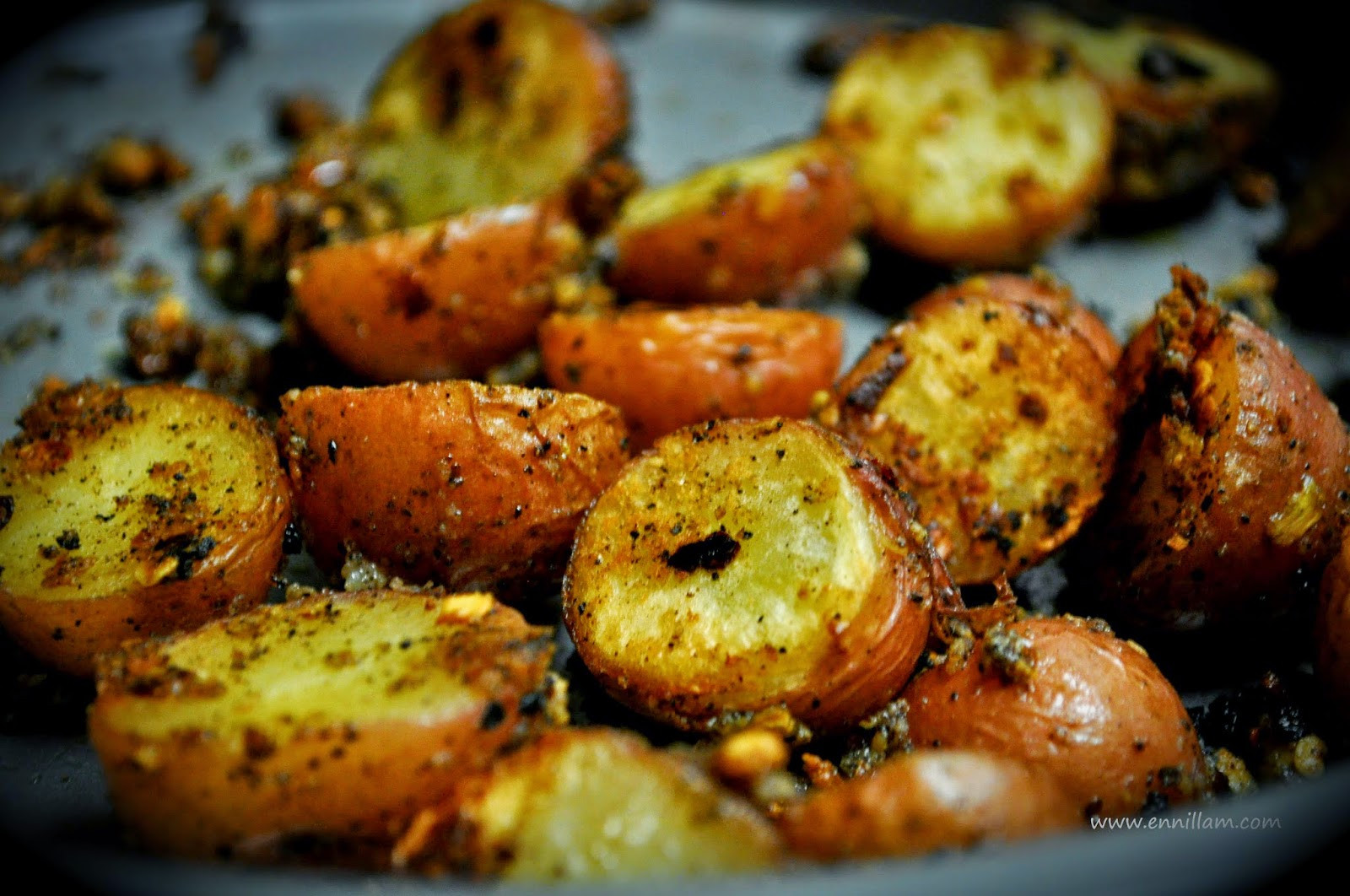 Oven Roasted Red Potatoes
 Oven roasted red baby potatoes