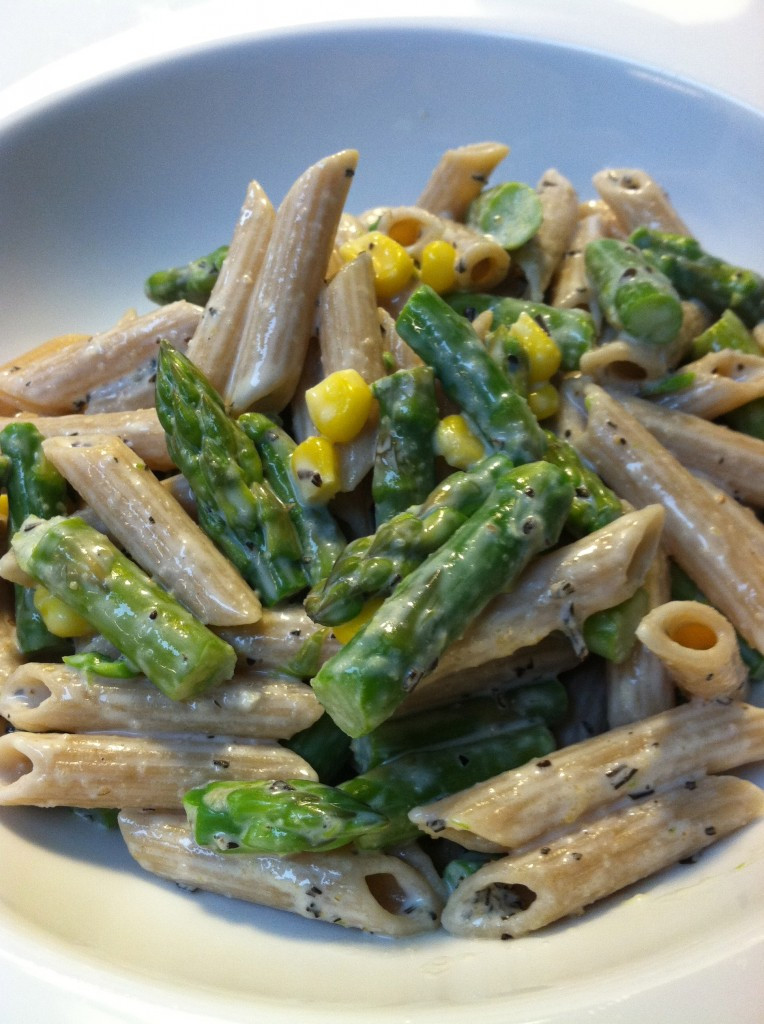 Pasta With Asparagus
 Cream y Cheese Pasta Recipe with Asparagus & Corn