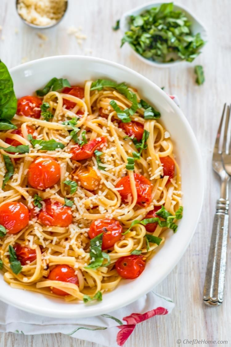 Pasta With Tomato Sauce
 Pasta with Roasted Garlic and Burst Cherry Tomato Sauce