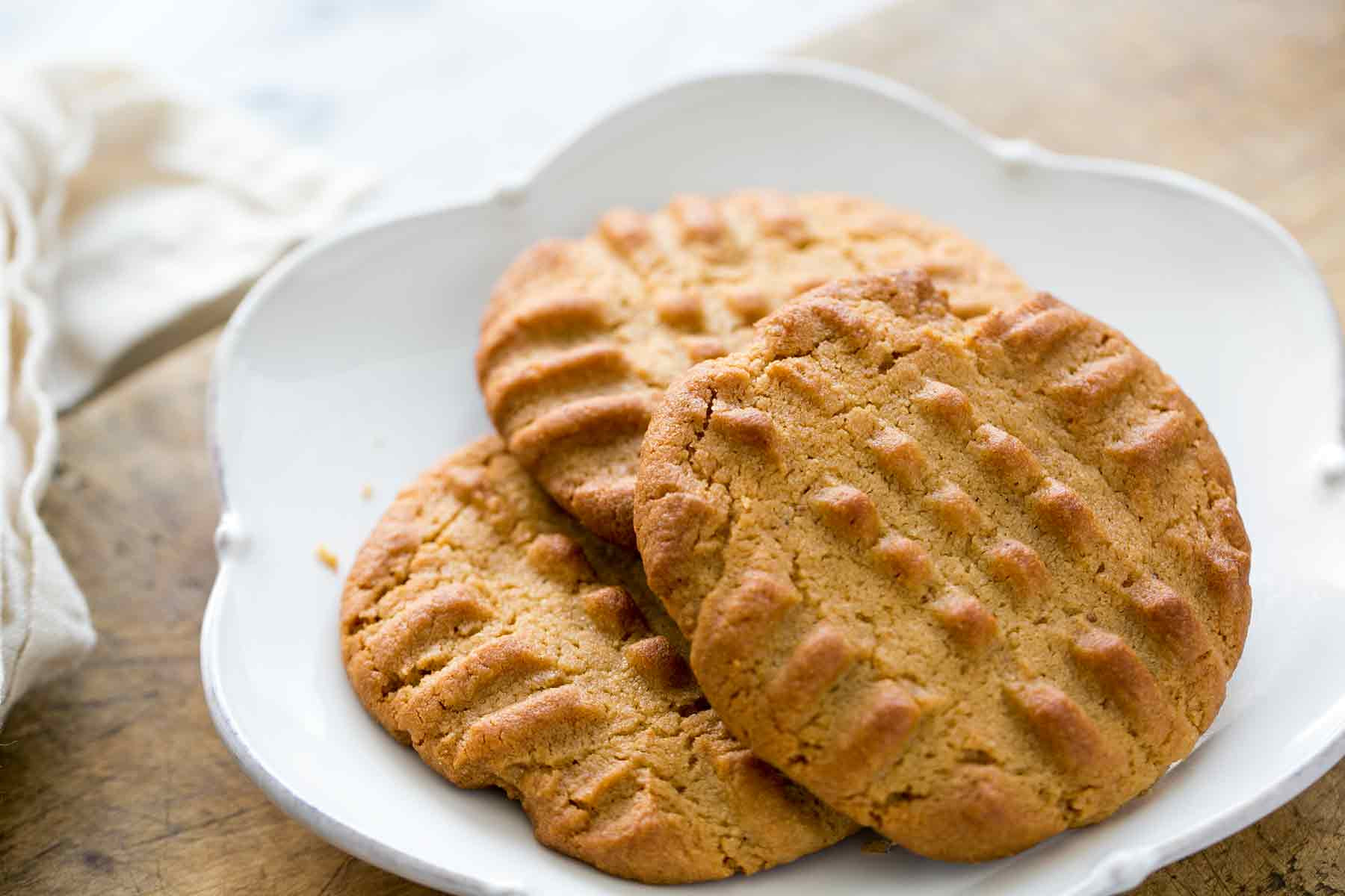 Peanut Butter Cookies Recipe Easy
 Easy Peanut Butter Cookies Homemade