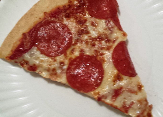 Pepperoni Pizza Slice
 Pepperoni Pizza Trick That Saves on Calories Yum Yucky
