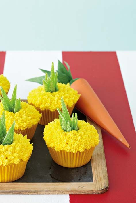 Pineapple Shaped Cake
 pineapple shaped cupcakes