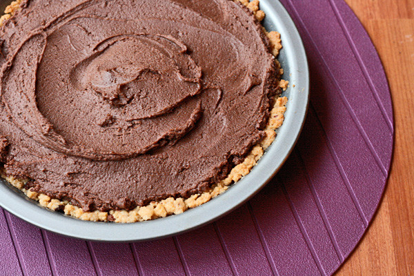 Pioneer Woman Peanut Butter Pie
 Chocolate Peanut Butter Pie stetted