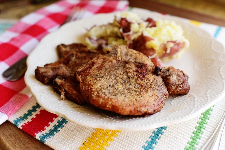 Pioneer Woman Pork Chops
 Smothered Pork Chops