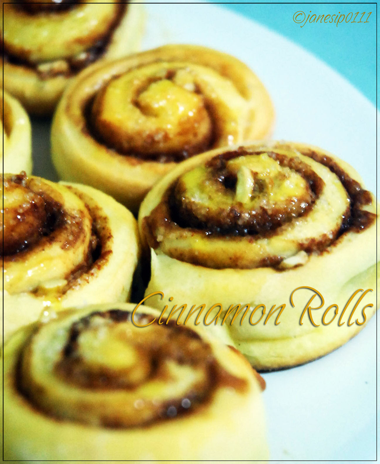 Pizza Dough Cinnamon Rolls
 Jane s Kitchen NO KNEAD CINNAMON ROLL & PIZZA BREAD