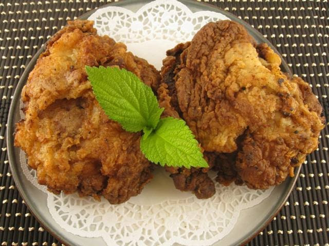 Pressure Cooker Fried Chicken
 Fried Chicken in Pressure Cooker