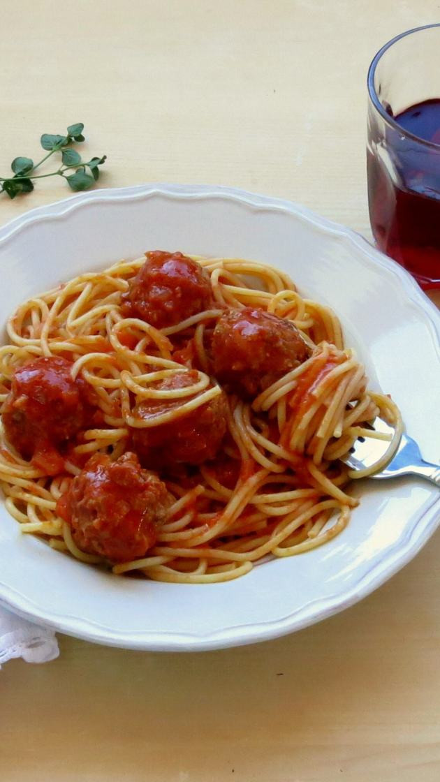 Pressure Cooker Tomato Sauce
 Pressure Cooker Meatballs in Tomato Sauce