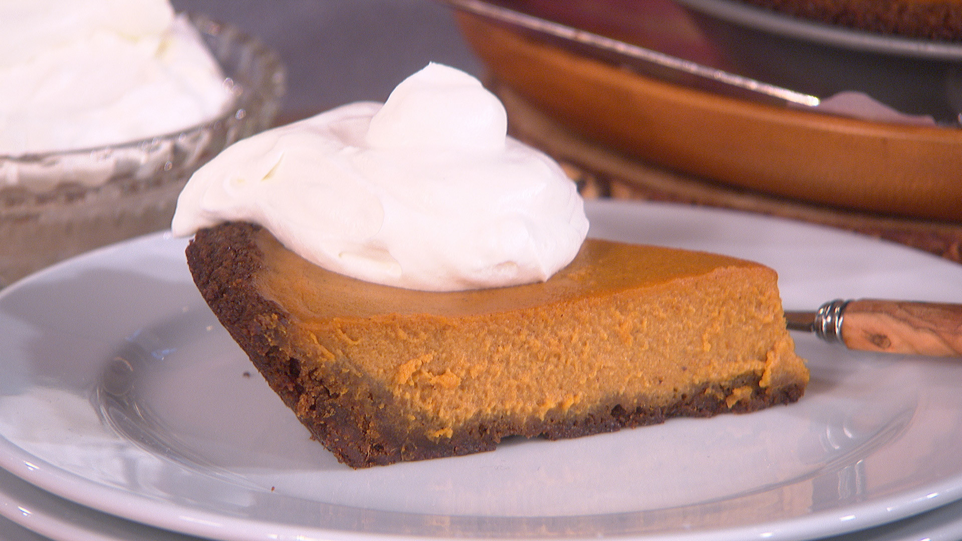 Pumpkin Pie With Gingersnap Crust
 Talk Food Festival Ali Larter The Talk CBS