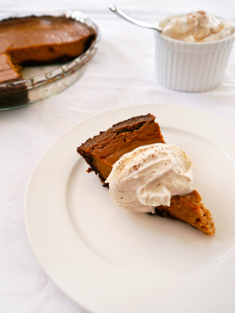 Pumpkin Pie With Gingersnap Crust
 Gingersnap Pumpkin Pie