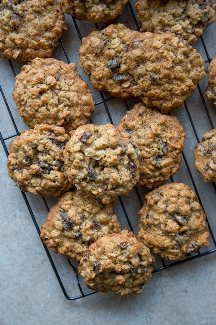 Quaker Oats Oatmeal Raisin Cookies
 Dad s Vanishing Oatmeal Raisin Cookies Right f the