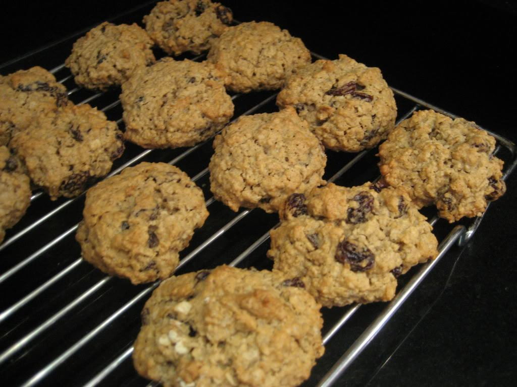 Quaker Oats Oatmeal Raisin Cookies
 Quaker Oats Vanishing Oatmeal Raisin Cookies