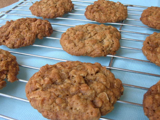 Quaker Oats Oatmeal Raisin Cookies
 Vanishing Oatmeal Raisin Cookies Recipe Food