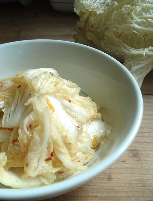 Quick Pickled Cabbage
 Quick and spicy Chinese cabbage tsukemono or pickle