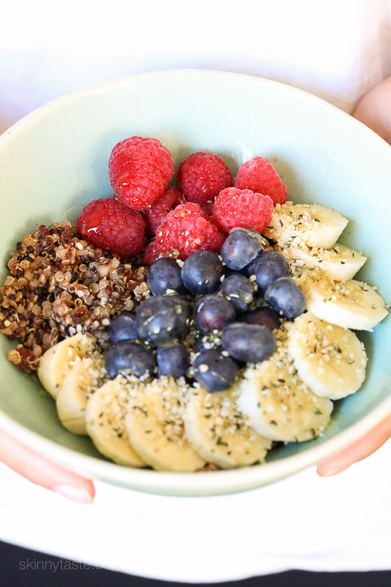 Quinoa Breakfast Bowl
 Berry Quinoa Breakfast Bowls