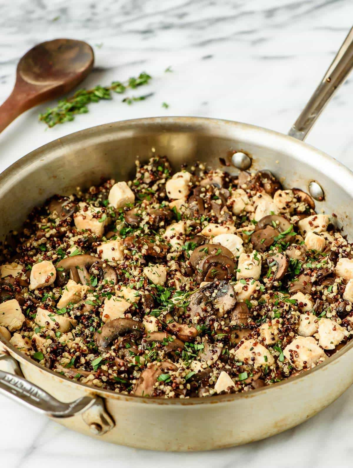 Quinoa Recipes With Chicken
 Skillet Mushroom Chicken and Quinoa Recipe