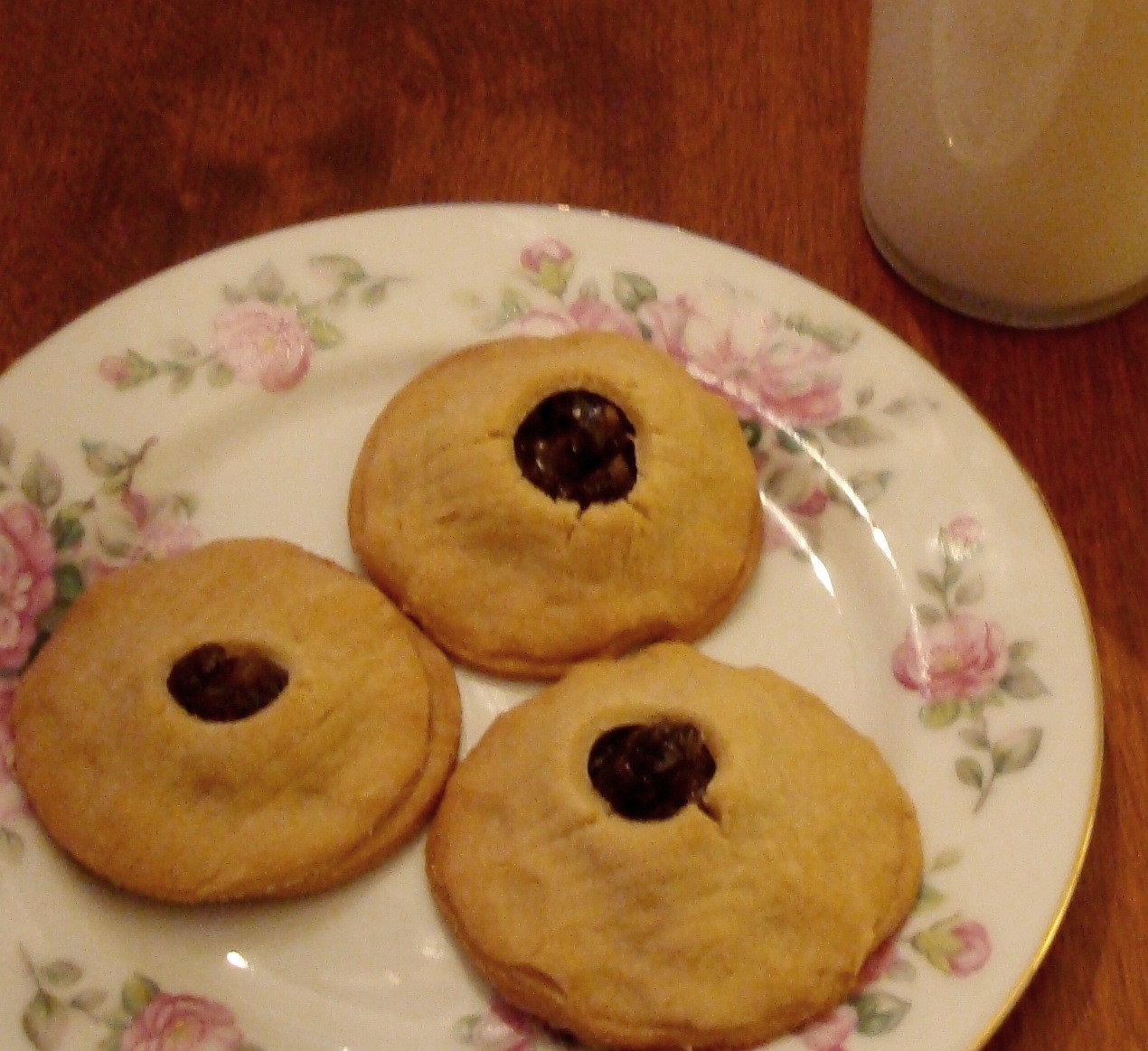 Raisin Filled Cookies
 Old Fashioned Raisin Filled Cookies Recipe – A Hundred