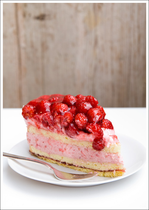 Raspberry Mousse Cake
 Berry Lovely Raspberry Mousse Cake