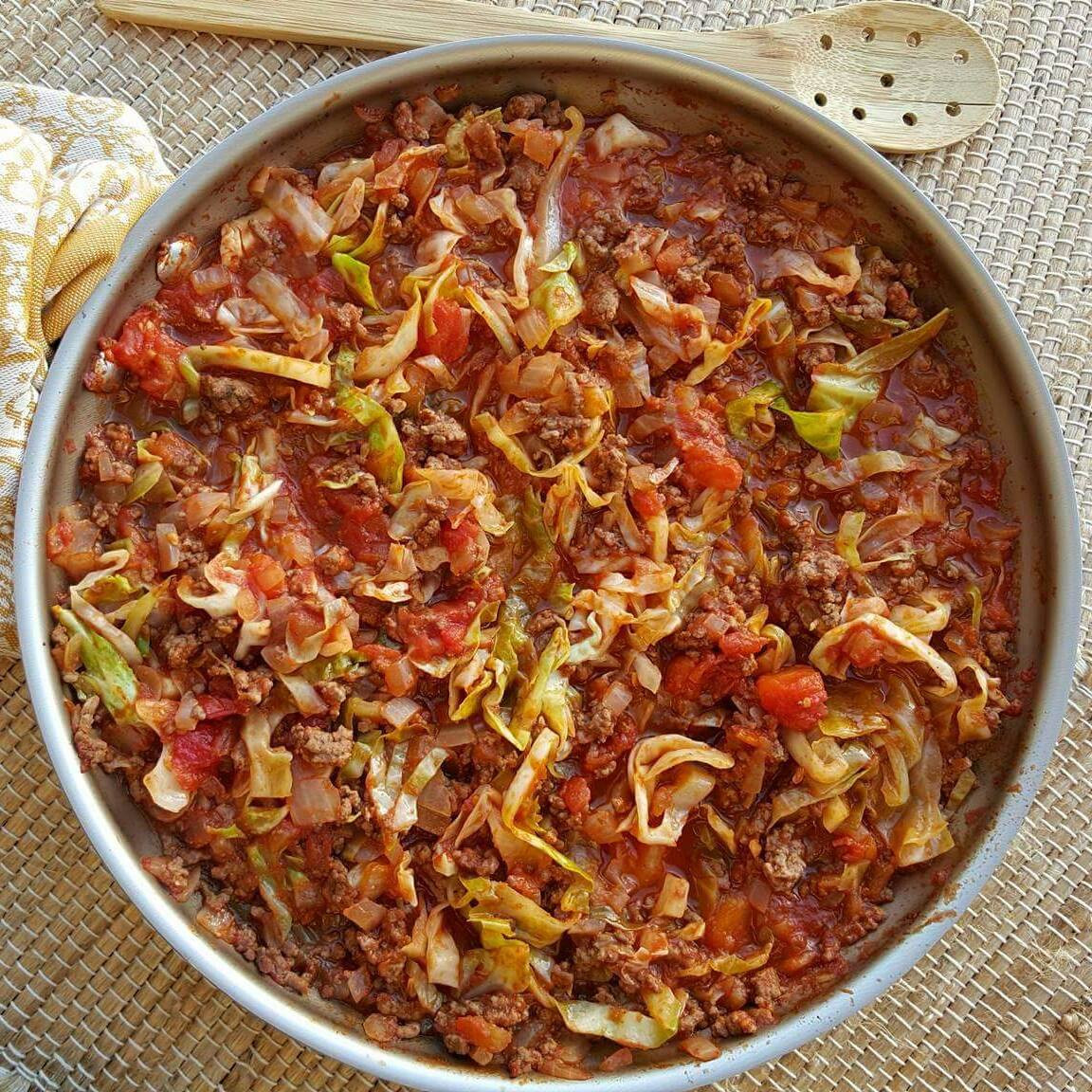 Recipe Ground Beef
 ground beef and chopped cabbage