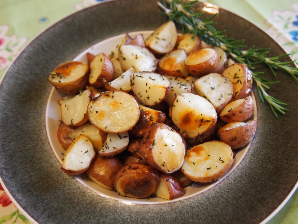 Recipe Roasted Potatoes
 Rosemary Roasted Potatoes Recipe culicurious