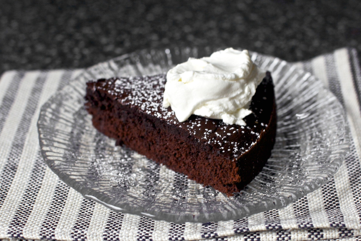 Red Wine Chocolate Cake
 red wine chocolate cake – smitten kitchen