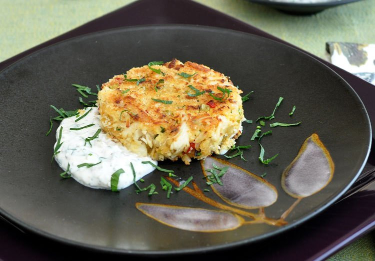 Remoulade Sauce For Crab Cakes
 Crab Cakes with Spicy Yogurt Remoulade — Former Chef