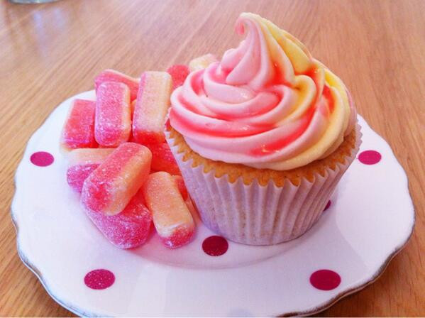 Rhubarb Custard Cupcakes
 Rhubarb and Custard Cupcakes