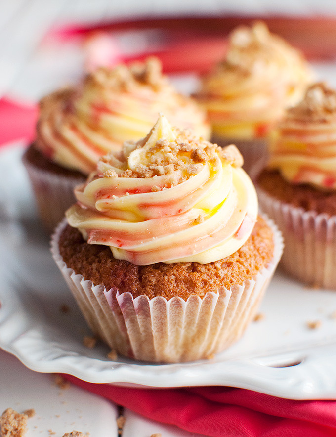 Rhubarb Custard Cupcakes
 Rhubarb and Custard Cupcakes