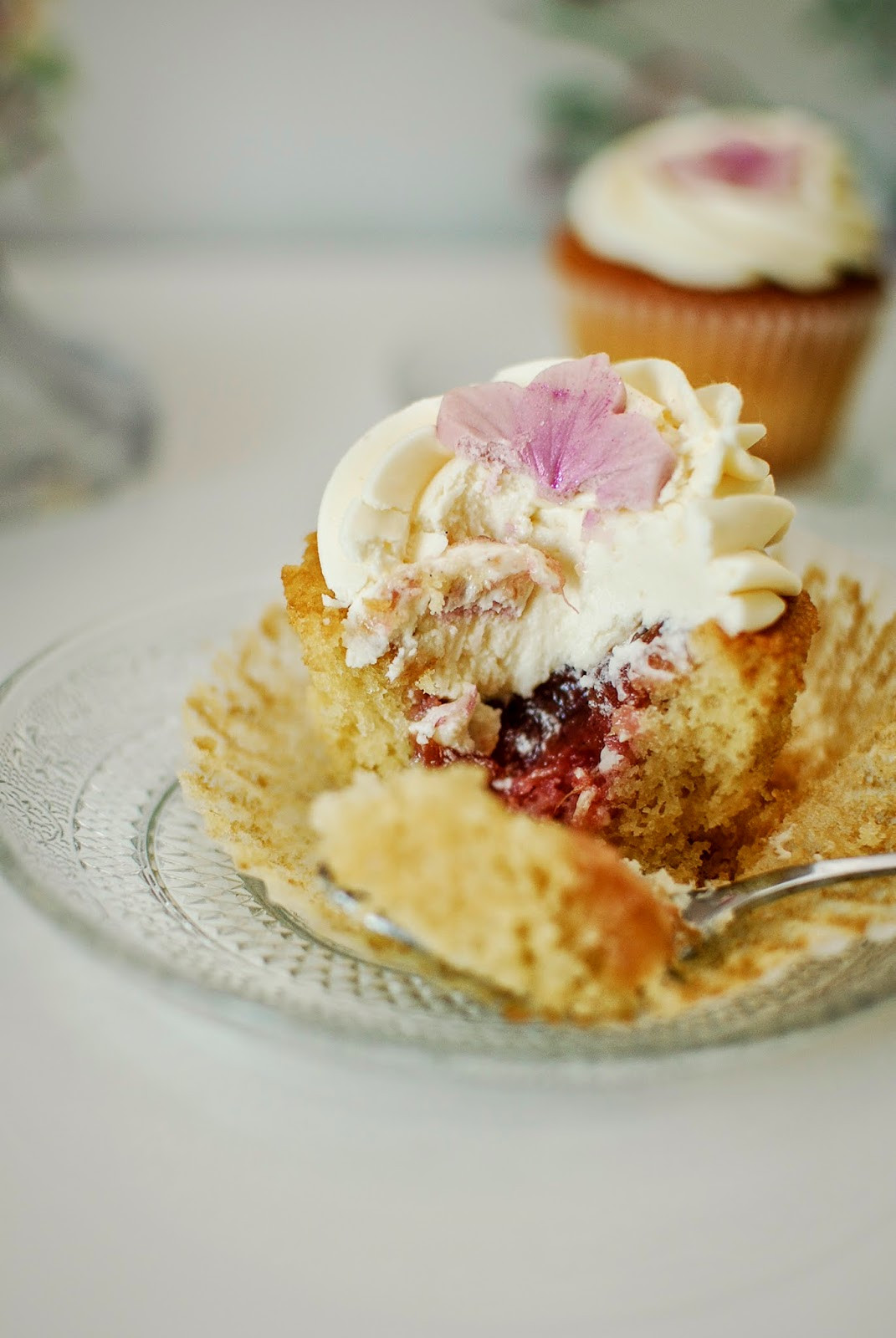 Rhubarb Custard Cupcakes
 Rhubarb and Custard Cupcakes Katie Cakes