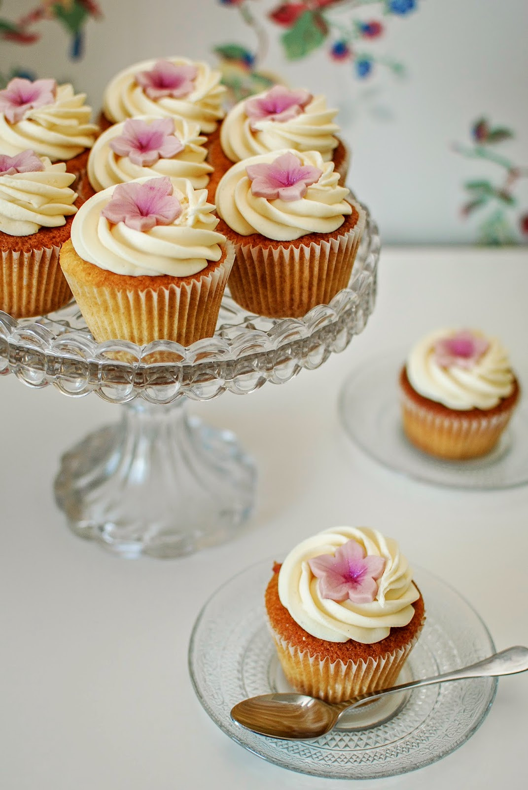 Rhubarb Custard Cupcakes
 Rhubarb and Custard Cupcakes Katie Cakes