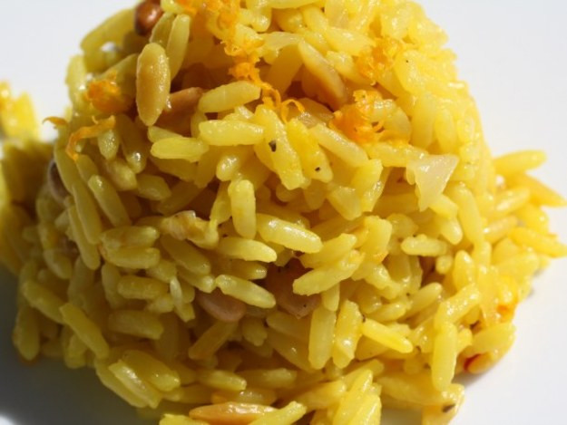 Rice Pilaf With Orzo
 The Secret Ingre nt Saffron Saffron and Orange Rice