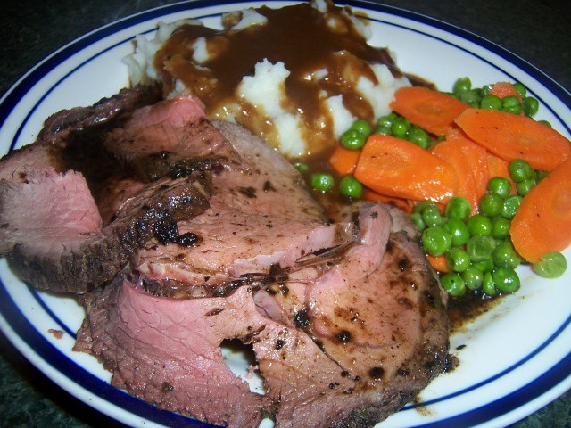 Roast Beef Dinner
 Tender and Juicy Roast Beef Dinner