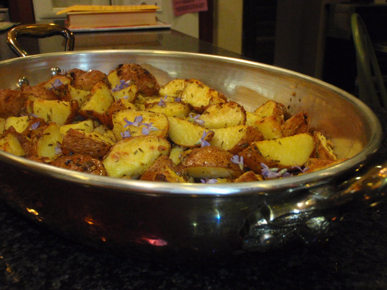 Roasted New Potatoes
 seven salts Roasted New Potatoes with Rosemary and Garlic