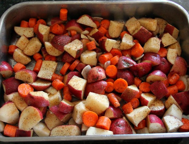 Roasted Potatoes And Carrots And Onions
 roasted potatoes and carrots and onions