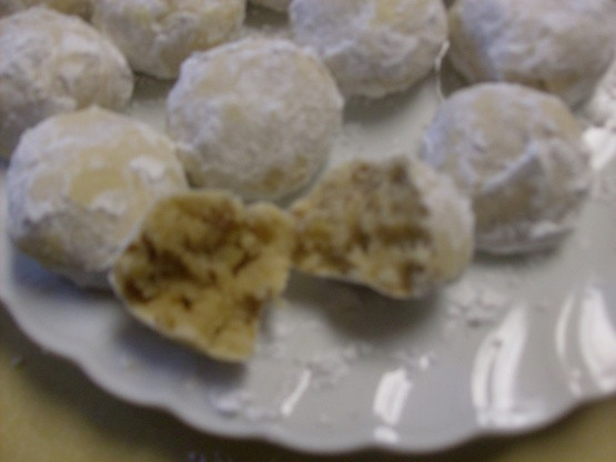 Russian Tea Cakes Vs Mexican Wedding Cookies
 Wedding Cookies Snowballs Russian Tea Cakes Recipe