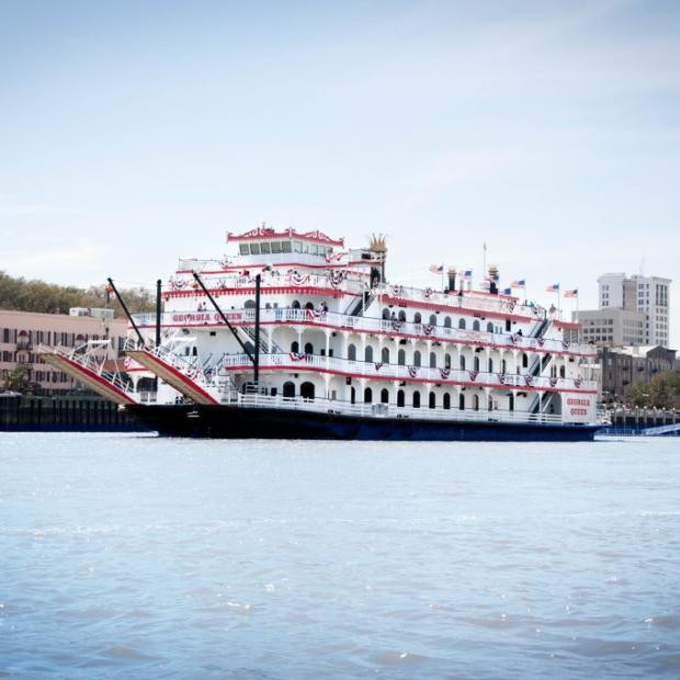 Savannah Dinner Cruise
 Savannah Riverboat Cruises