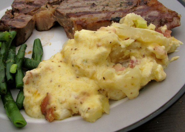 Scalloped Potatoes With Bacon
 Cheesy Scalloped Potatoes With Bacon And Green ions