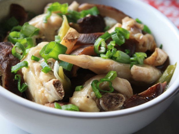 Shiitake Mushrooms Recipes
 Steamed Chicken and Shiitake Mushrooms Recipe