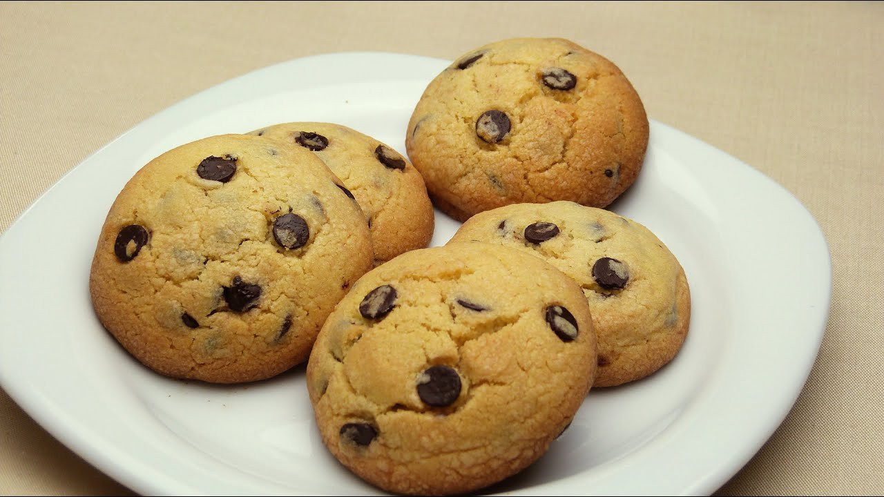 Simple Chocolate Chip Cookies
 easy chocolate chip cookie recipe