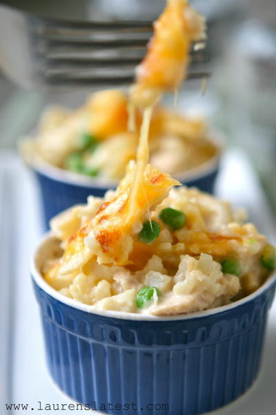 Simple Tuna Casserole
 Easy Cheesy Tuna Casserole Recipe