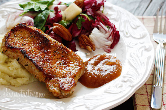 Skinnytaste Pork Chops
 Pork Chops and Applesauce