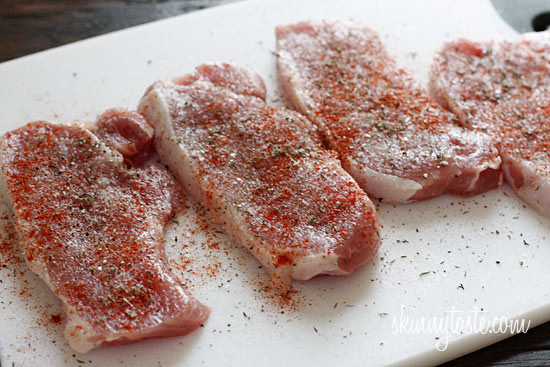 Skinnytaste Pork Chops
 Pork Chops and Applesauce