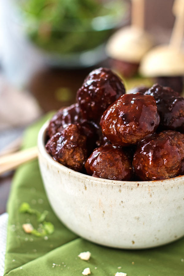 Slow Cooker Meatball Appetizer
 Sticky BBQ Slow Cooker Meatballs with VIDEO Savory