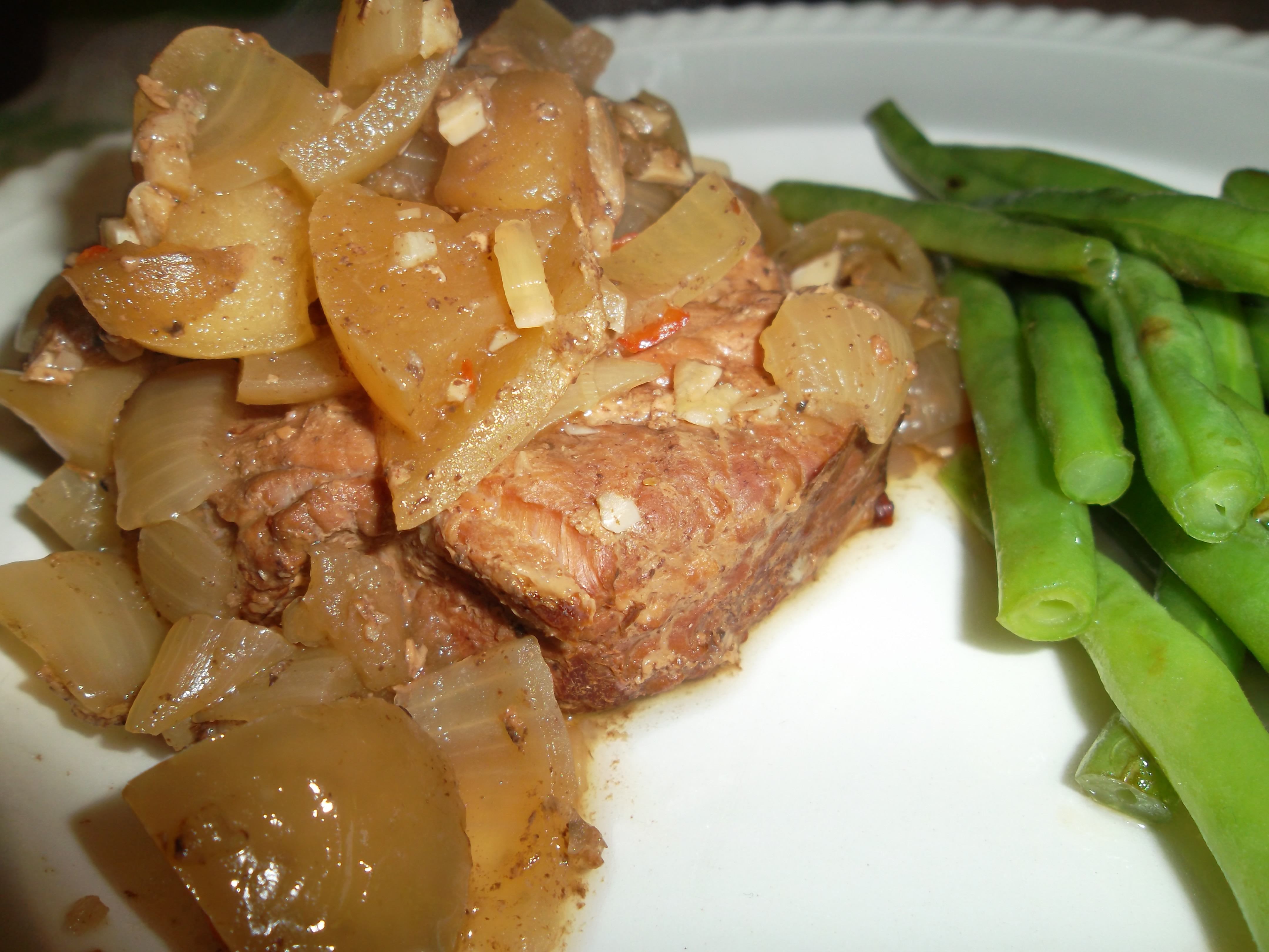 Slow Cooker Pork Chops With Apples
 Slow Cooker Apple and ion Pork Chops And other